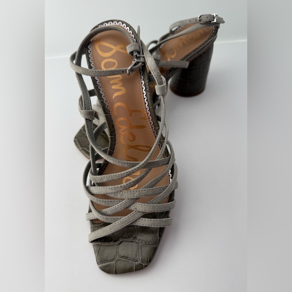 Sam Edelman Daffodil Strappy Seafoam Green Women’s 8.5 Block Heeled Sandals Croc